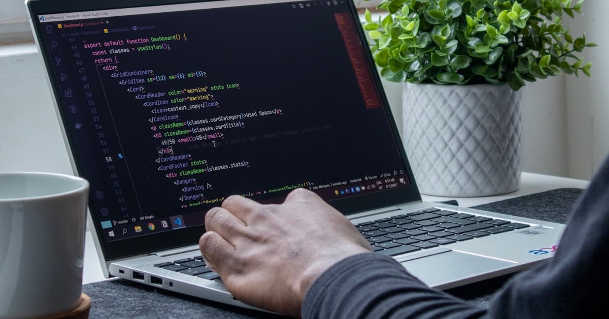 Clean Architecture layer diagram with TypeScript